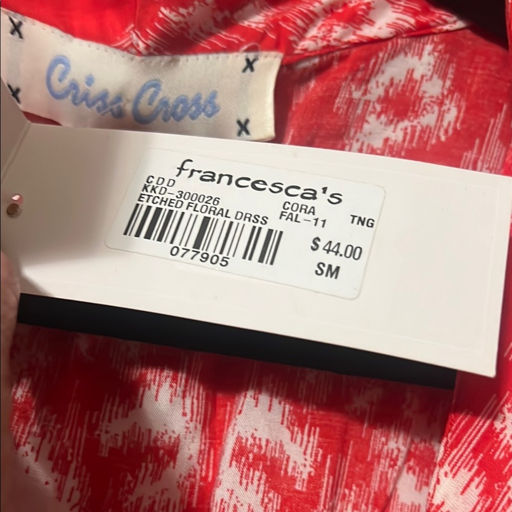 Vibrant Red and White Patterned Dress - Picture 7 of 8